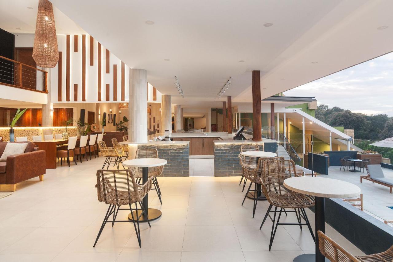 Cara Hotels Trinidad Claxton Bay エクステリア 写真